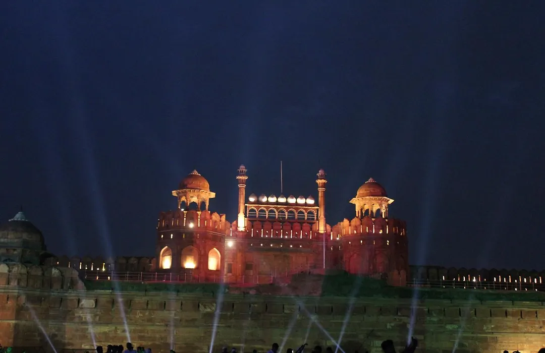 Backpackers Heaven New King - New Delhi Train Station-1